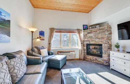 Mountain House Apartment | Cozy Keystone Studio with Hot Tub, Steps to Ski Lifts