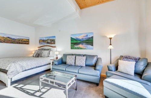 Mountain House Apartment | Cozy Keystone Studio with Hot Tub, Steps to Ski Lifts