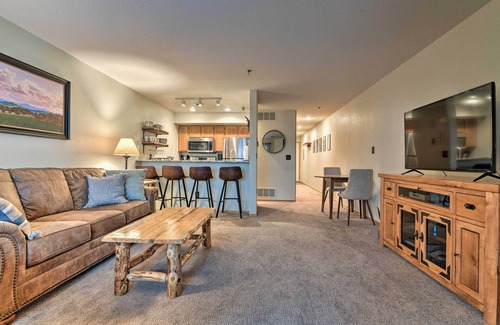 Frisco Condo | Ideal Frisco Condo: Pool Access & Steps from Main Street