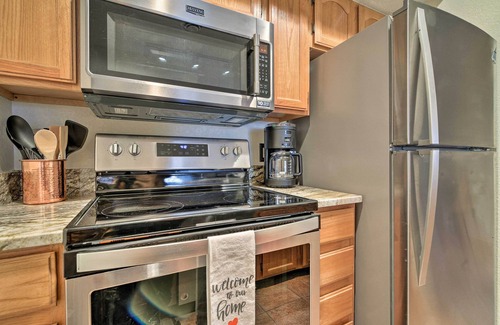 Frisco Condo | Ideal Frisco Condo: Pool Access & Steps from Main Street