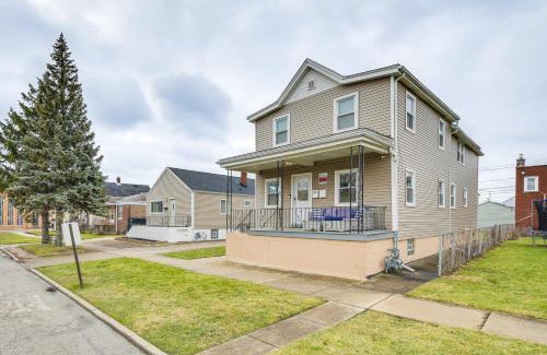 Blue Island Apartment | Pet-Friendly Blue Island Retreat Just 18 Mi from Chicago!