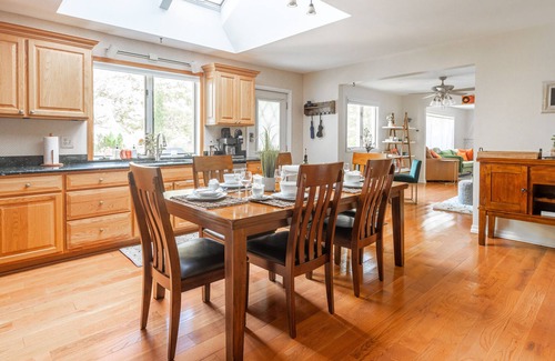 Kerhonkson House | Experience Minnewaska: Firepit, Sauna & Pet-Friendly Stay