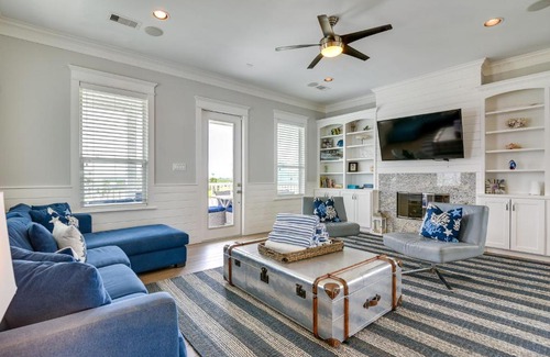 Beachside Village House | Seaside Getaway: Galveston Beach House with Ocean Views