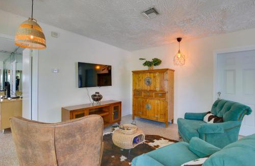 Deerfield Beach House | Cozy Deerfield Beach Cottage - Steps from the Ocean!