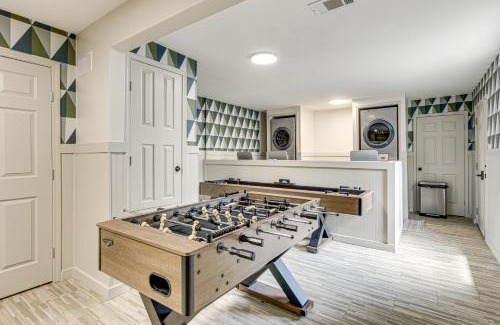 Biloxi Apartment | Walk to Ocean Springs Beach Condo with Pool!