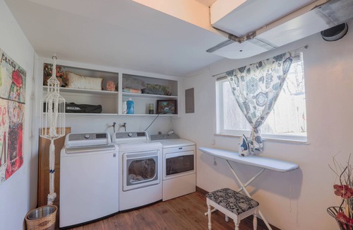 Scenic Heights House | Experience Olde Town Arvada: Pet-Friendly Colorado Retreat