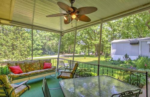 Bellevue House | Peaceful Spruce Haven Cottage Near the Mississippi River