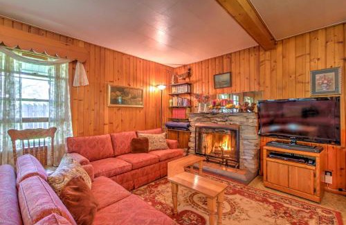 Bellevue House | Peaceful Spruce Haven Cottage Near the Mississippi River