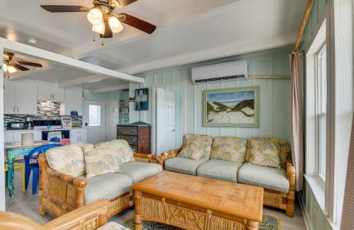 Surfside Beach House | Pet-Friendly Freeport Beach House Steps from the Shore