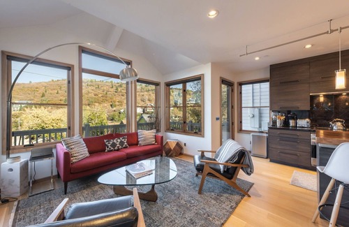 Downtown Park City House | Explore Old Town: Modern 4BR Home with Hot Tub & Fire Pit
