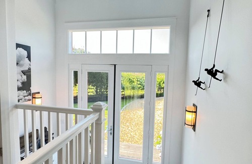 Katama House | Prime Location Near South Beach with Ocean Views!
