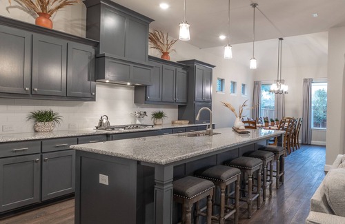 Arlington House | Premier Stay Near Stadiums with Game Room & Spa Amenities