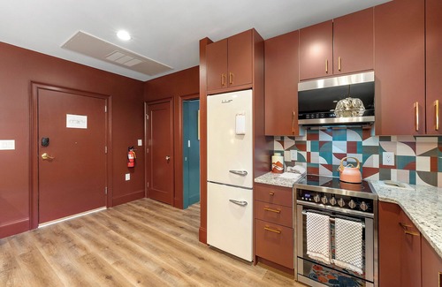Stone Mountain Historic Village Condo | Explore Downtown Stone Mountain: Historic Loft Near Park