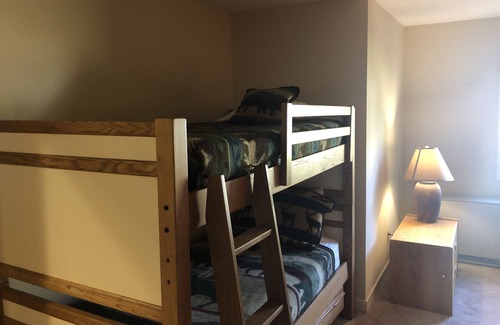 Stratton Mountain Condo | Walk to Stratton Village and enjoy the everything it has to offer!!!!