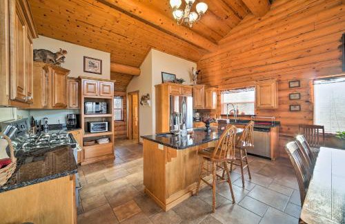 Shell Knob House | Spacious Missouri Lake Home - Steps to Table Rock Lake