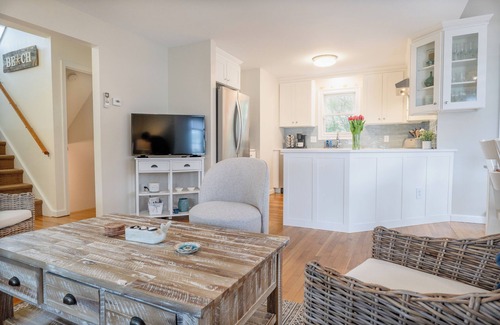 Easton's Point House | Oceanfront Escape: Walk to the Beach & Enjoy Ocean Views