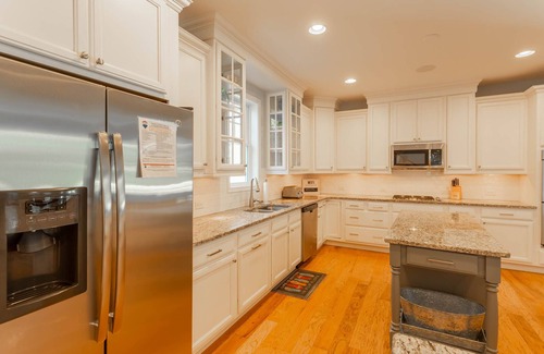Dodds Addition House | Bright 5BR House Steps from Dewey & Rehoboth Beach