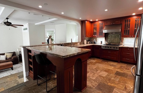 South Oceanside House | Steps from the Beach with Ocean View and Spa Amenities