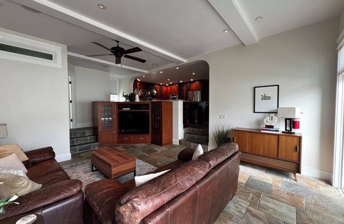 South Oceanside House | Steps from the Beach with Ocean View and Spa Amenities