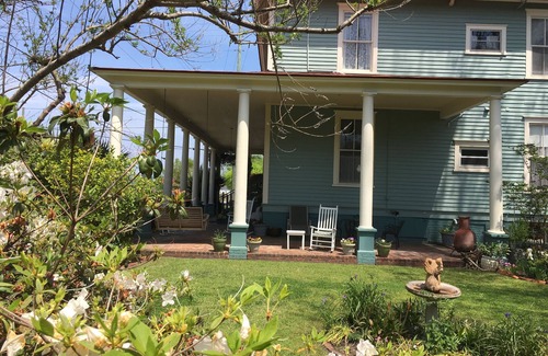Washington Condo | Discover Downtown Harbor: Pool, Breakfast & Scenic Views