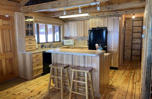 Lead Cabin | Discover Gold Claim Lodge: Your Cozy Retreat at Terry Peak