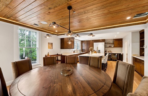 Athens House | Walk to the Stadium: Herty House (Upper Level)