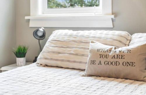 North End Apartment | Stroll to the Waterfront at The Cozy Cottage Retreat