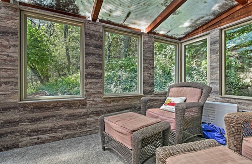 Manhattan Cottage | Serene Oceanfront Retreat with Covered Patio & Sun Deck