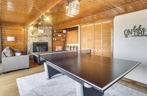 Manhattan House | Idyllic Secluded Retreat with Patio and Sun Deck Awaits