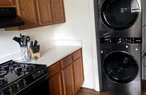 Hillcrest House | Bright 3-Bedroom Home Steps from War Memorial in Hillcrest