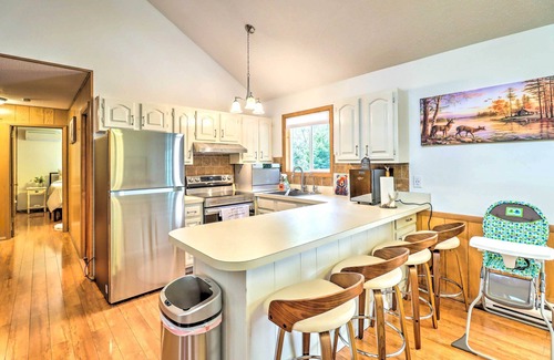 Albrightsville Cottage | Inviting Albrightsville Cottage Near Wolf Run Lake Awaits!