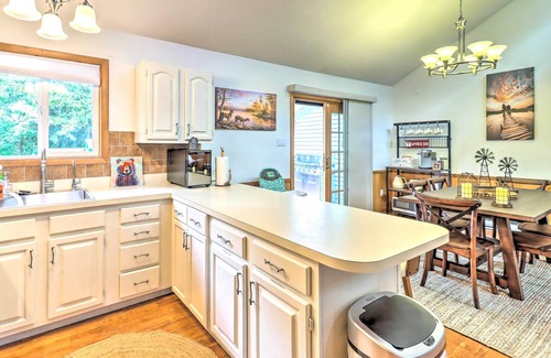 Albrightsville Cottage | Inviting Albrightsville Cottage Near Wolf Run Lake Awaits!