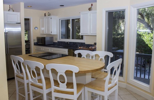 Oceanside House | Beachside Retreat with Private Pool & Free Bikes Awaits