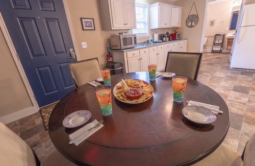 Mars Hill Cottage | Pet-Friendly Cascade Cottage Near Mars Hill University
