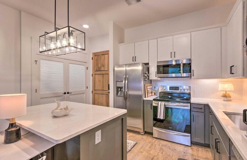 Asheville Apartment | Prime Downtown Asheville Condo with Balcony & Family-Friendly