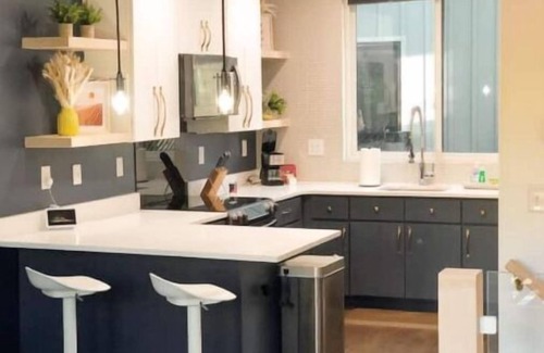 Charlotte House | Discover a Walkable Getaway in the QC SoEnd!
