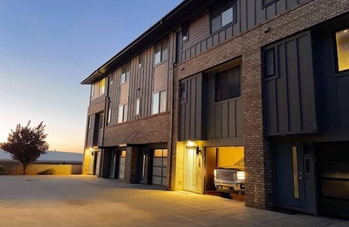 Charlotte House | Discover a Walkable Getaway in the QC SoEnd!