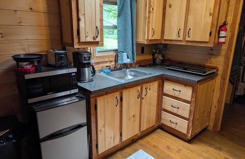 Chandlersville Cabin | WALKAbOUT Creek Campground Eagle Cabin