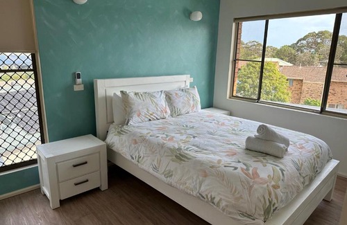 South West Rocks Apartment | Walker 2: Guest Rated 10/10, Family & Accessible Stay