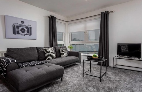 Kilmarnock Apartment | Walker Suite No73 - Donnini Apartments: Family & Pet-Friendly