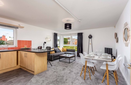 Kilmarnock Apartment | Elegant Walker Suite No82 - Donnini Apartments Awaits You