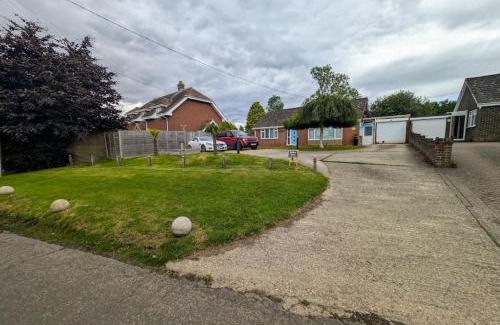 Upper Hardres Apartment | Discover Walkers Haven: Family & Pet-Friendly Retreat