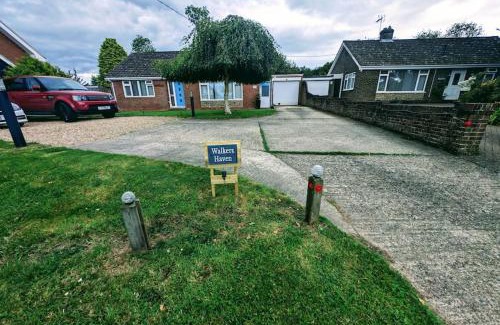 Upper Hardres Apartment | Discover Walkers Haven: Family & Pet-Friendly Retreat