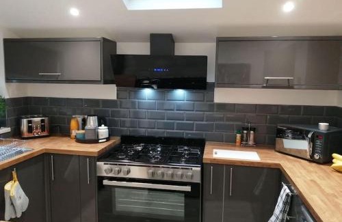 Maesteg House | Family-Friendly Retreat at Walkers Rest in Afan Valley