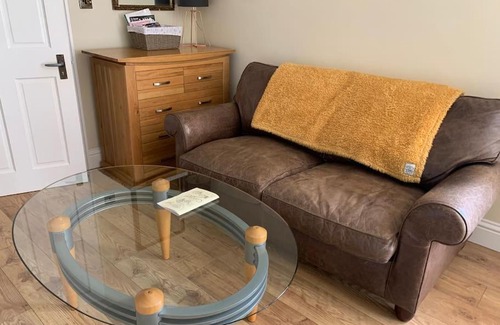 Litlington Apartment | Discover Walkers Rest: Family & Pet Friendly Retreat