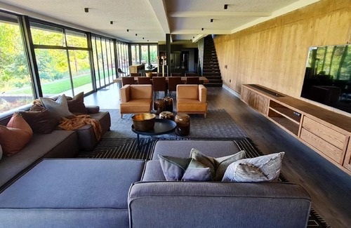 Dullstroom House | Family-Friendly Walkersons 96 - NinetySix on Valley View
