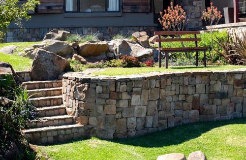 Dullstroom House | Experience Walkersons Estate Red Oak Ridge with Spa & Dining