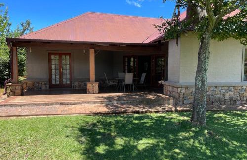 Dullstroom House | Discover Walkersons Trout and Nature Haven: 4-Star Retreat