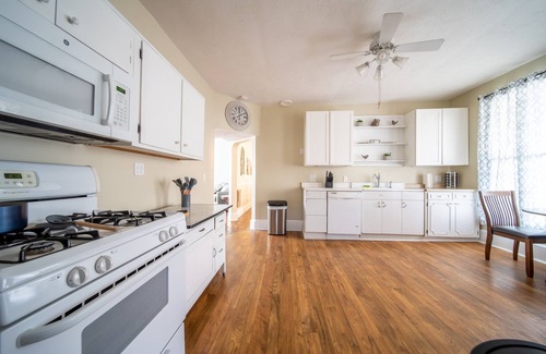 Norfork House | Explore Liberty Manor: Steps from Dining & River Fun