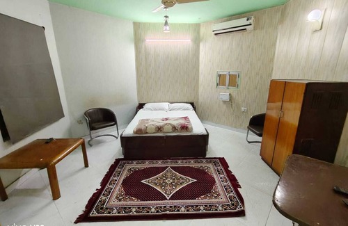 Jaipur District Resort | Convenient Hotel Near Jaipur International Airport with Garden